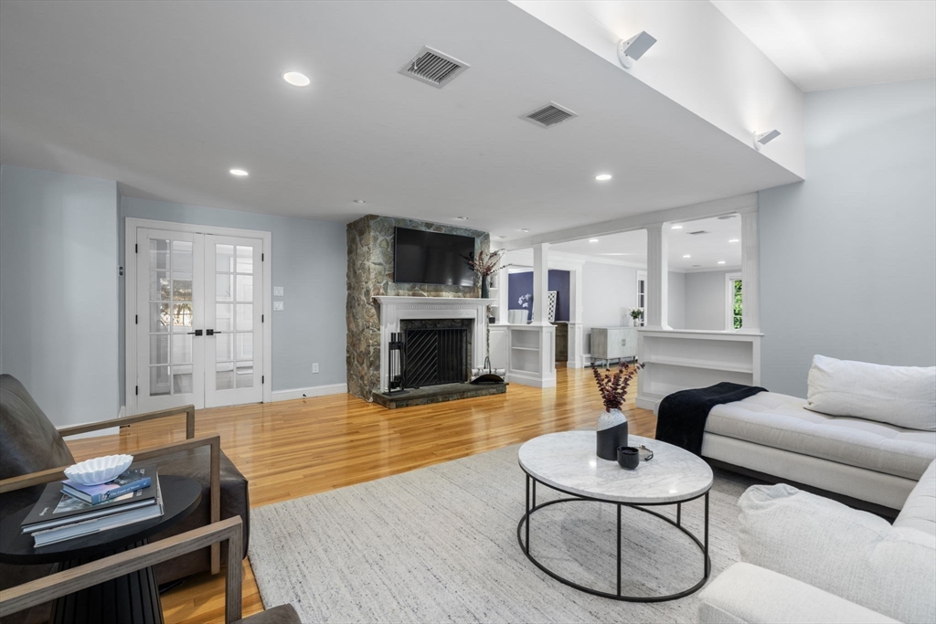25 Cedar Hill Rd