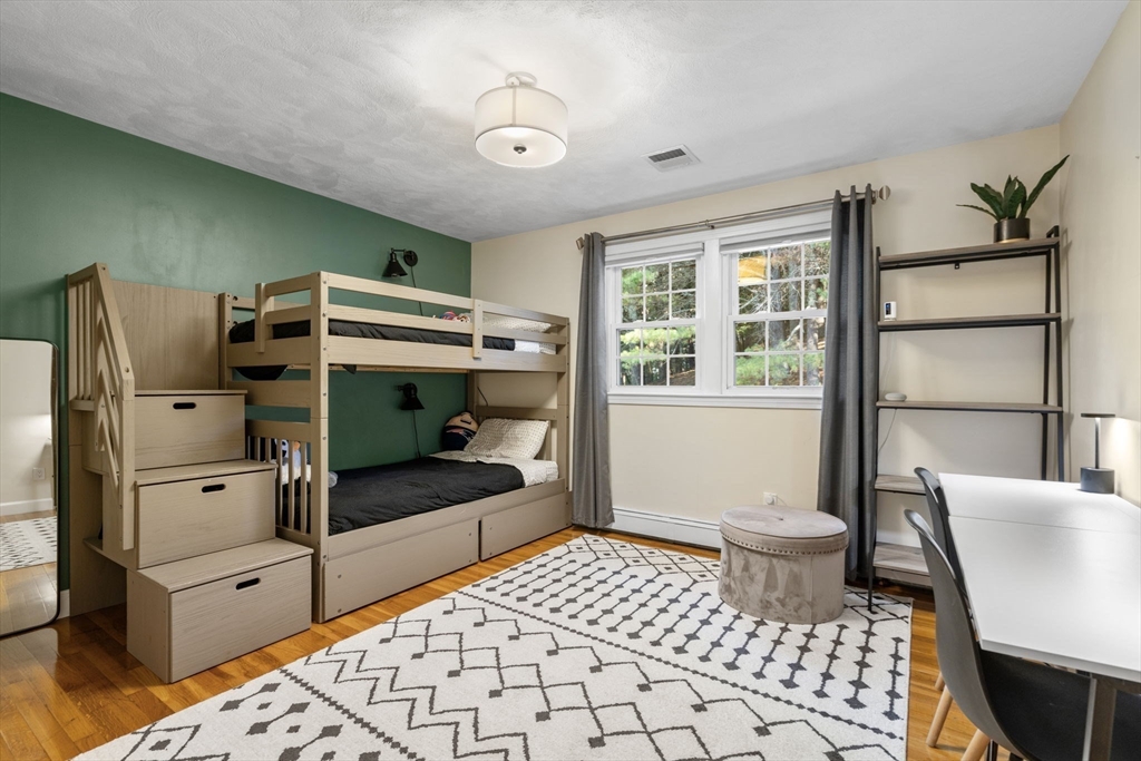 25 Cedar Hill Rd