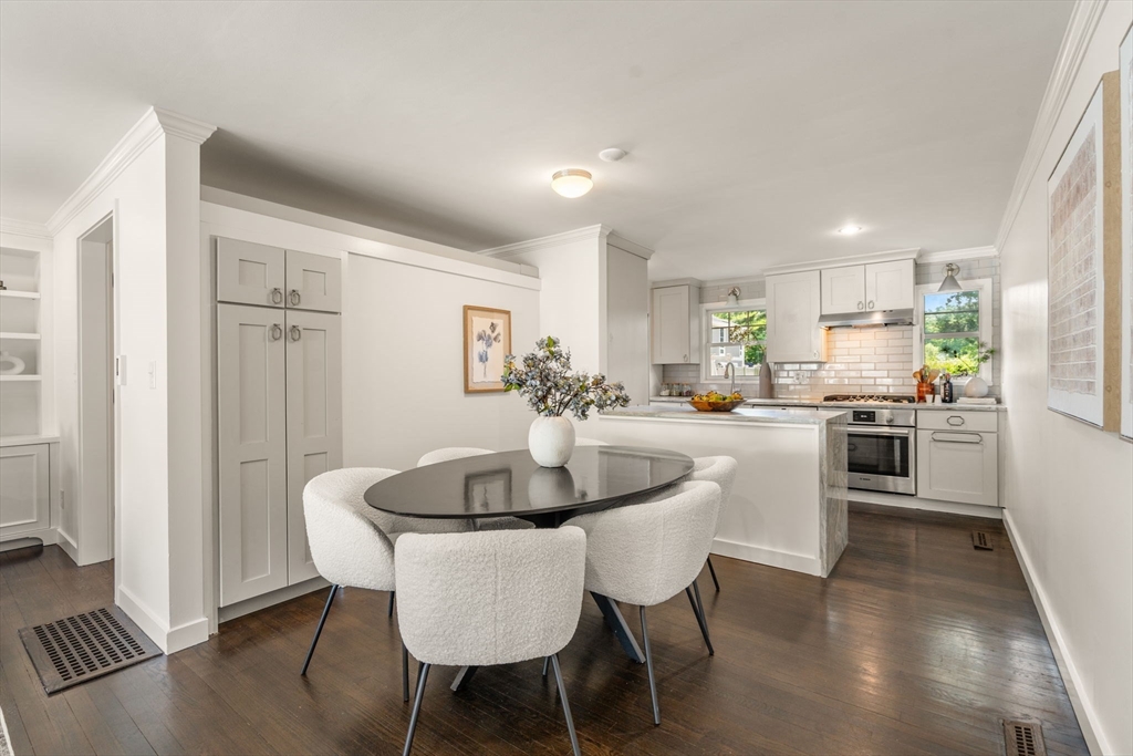 11 Oak St # 45