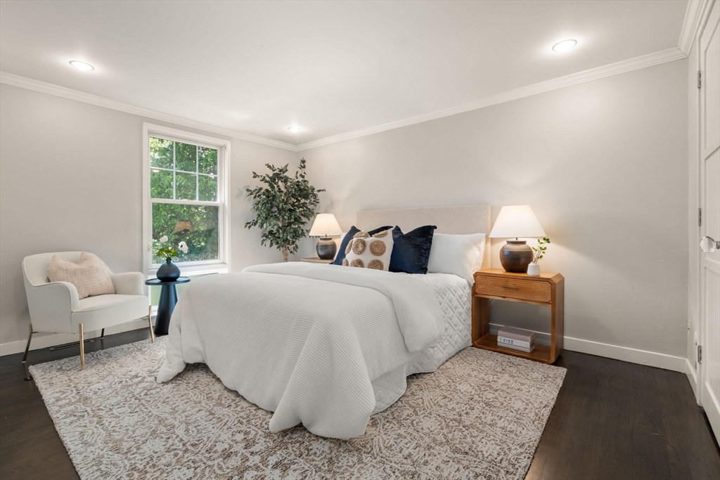 11 Oak St # 45