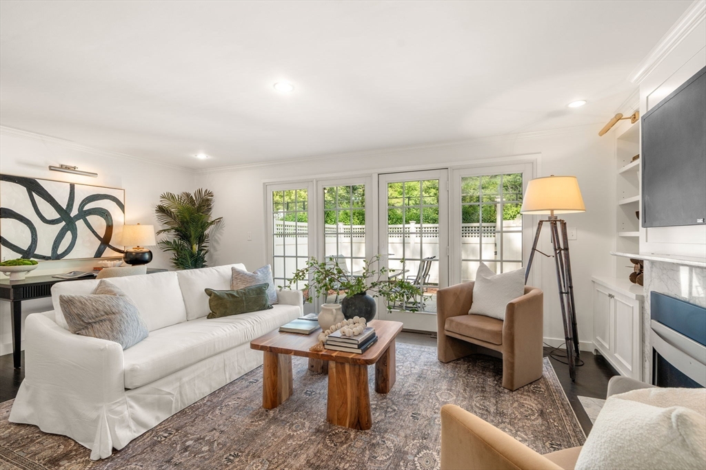 11 Oak St # 45