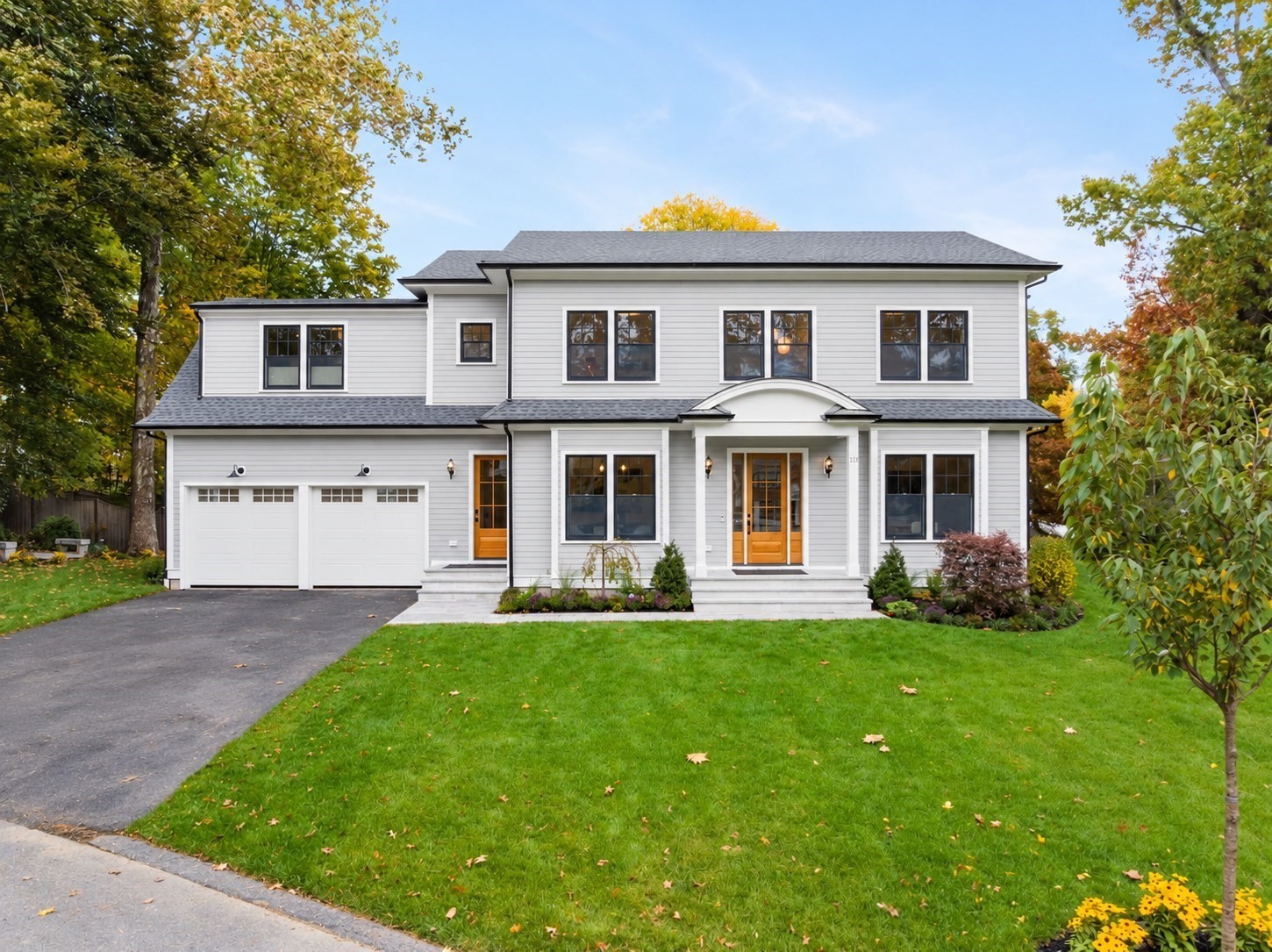 15 Lafayette Cir Wellesley MA