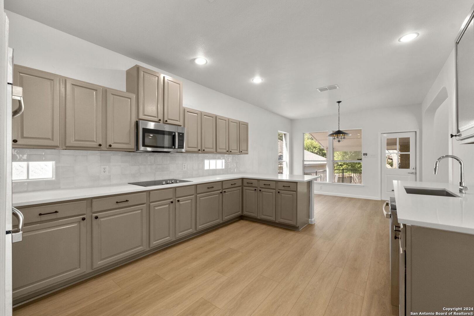 18911 BROOKWOOD FOREST