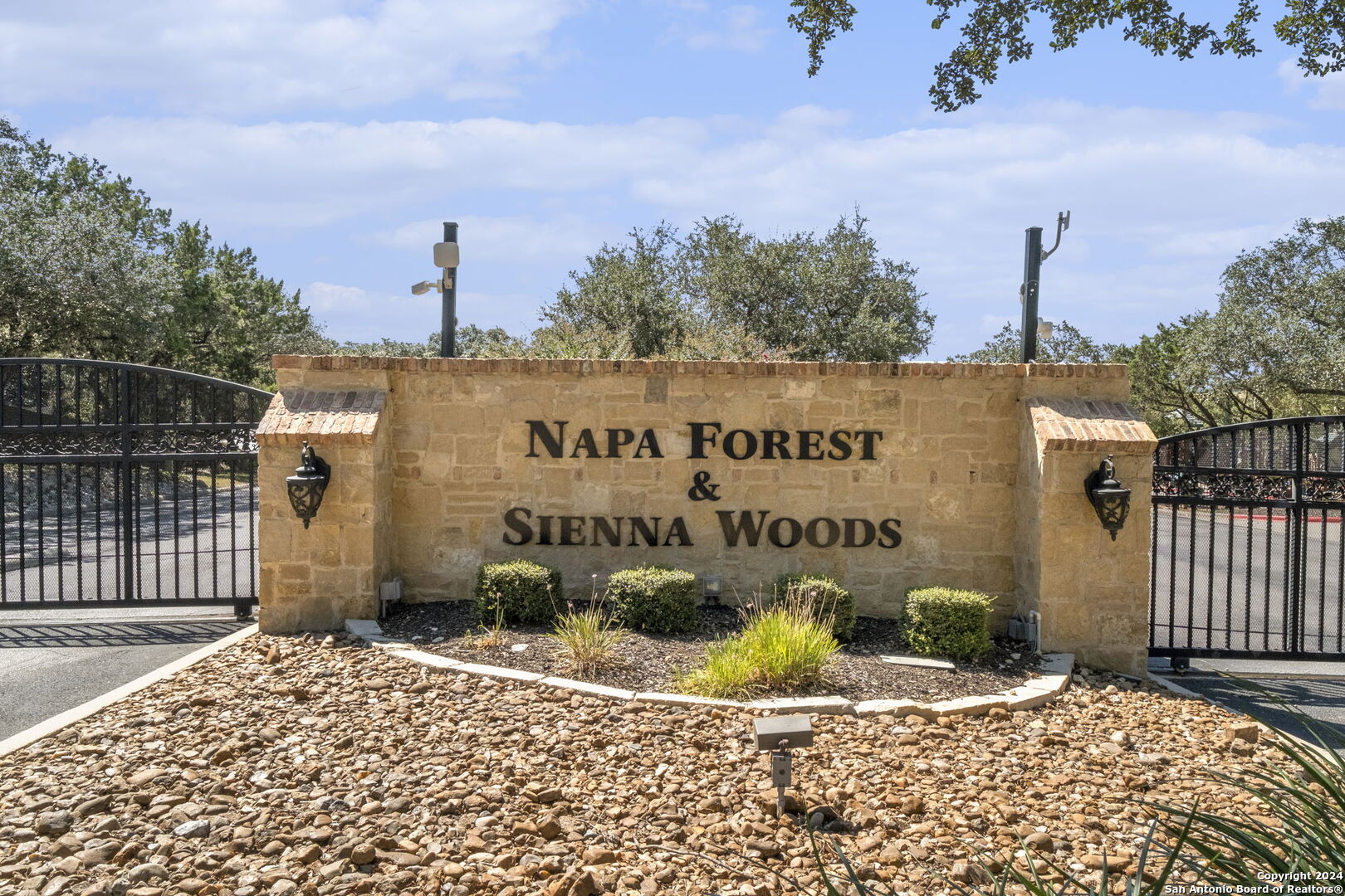 18911 BROOKWOOD FOREST