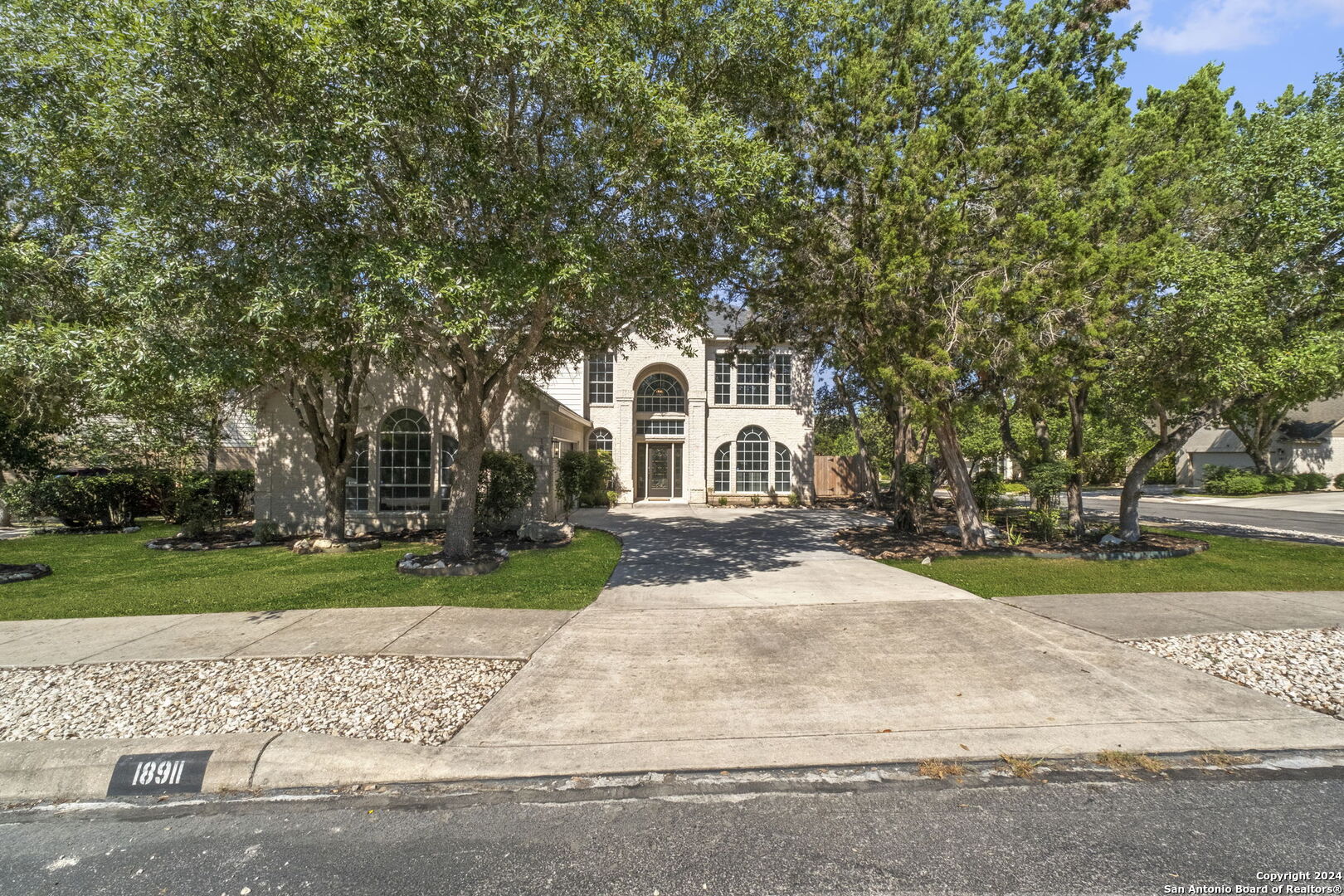 18911 BROOKWOOD FOREST