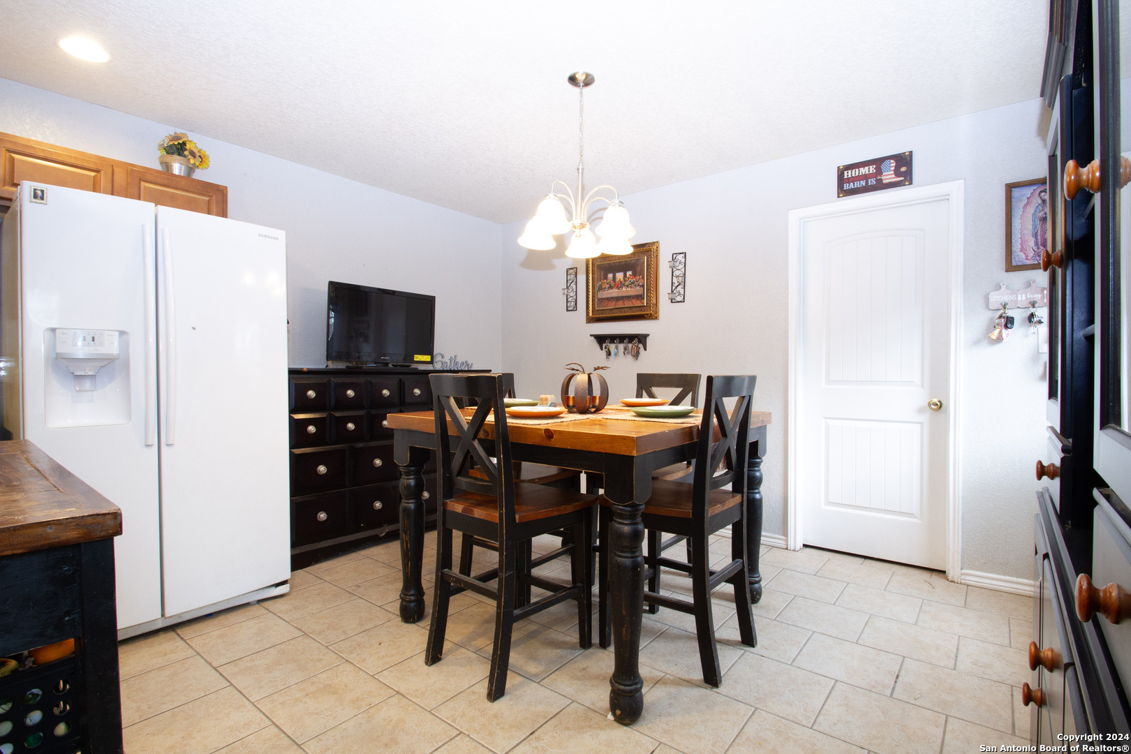 3403 REFORMA DR