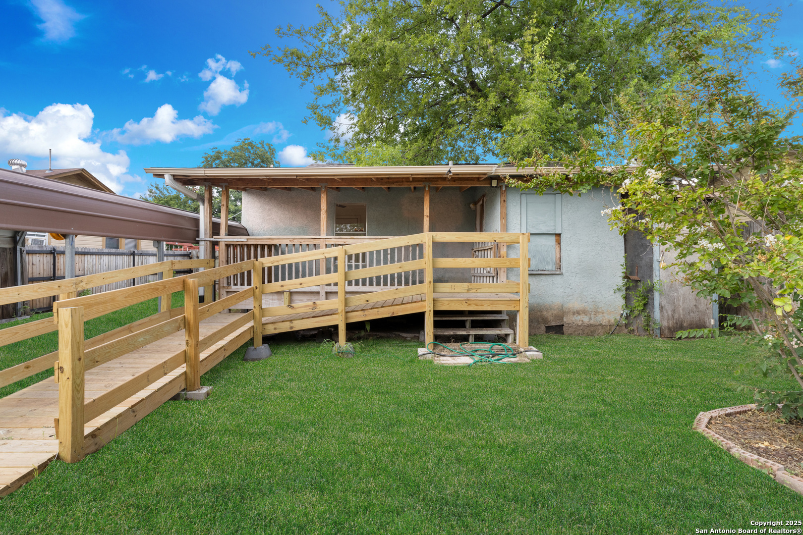2911 Lombrano