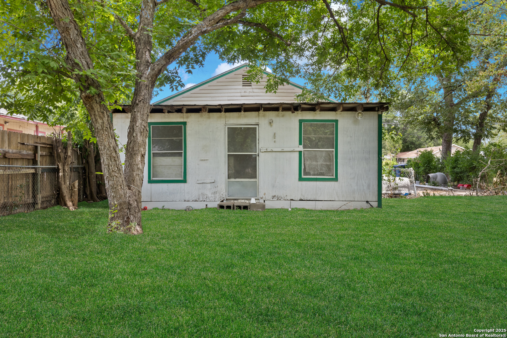 622 Gladstone