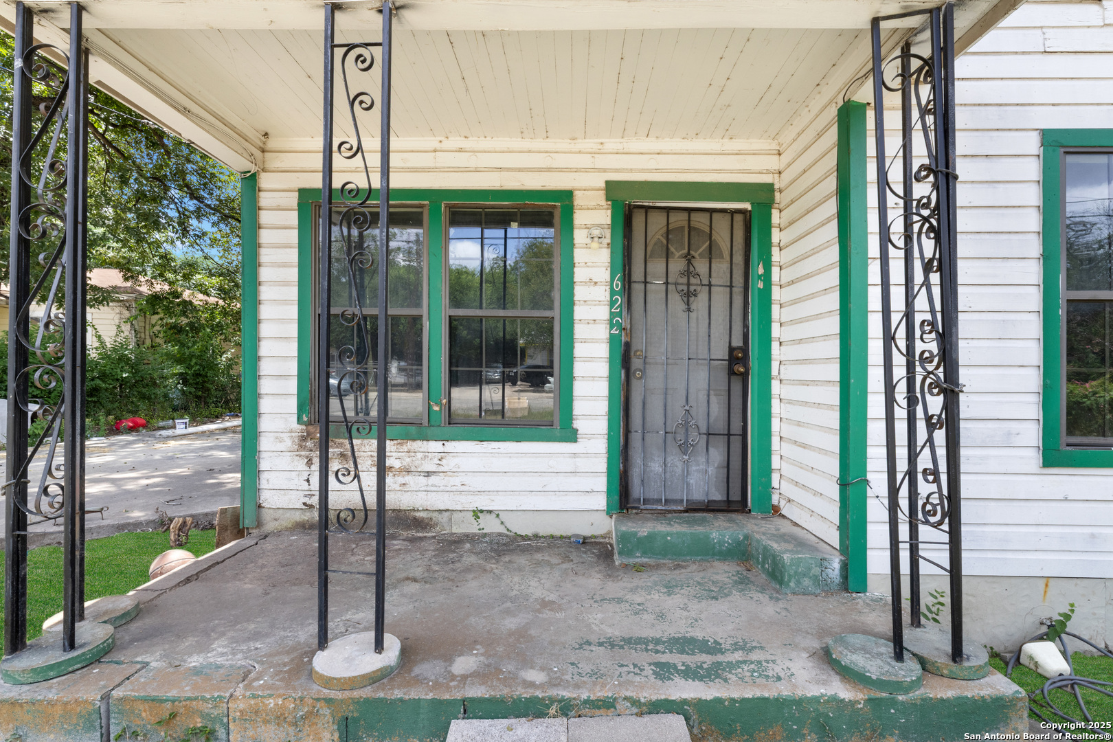 622 Gladstone