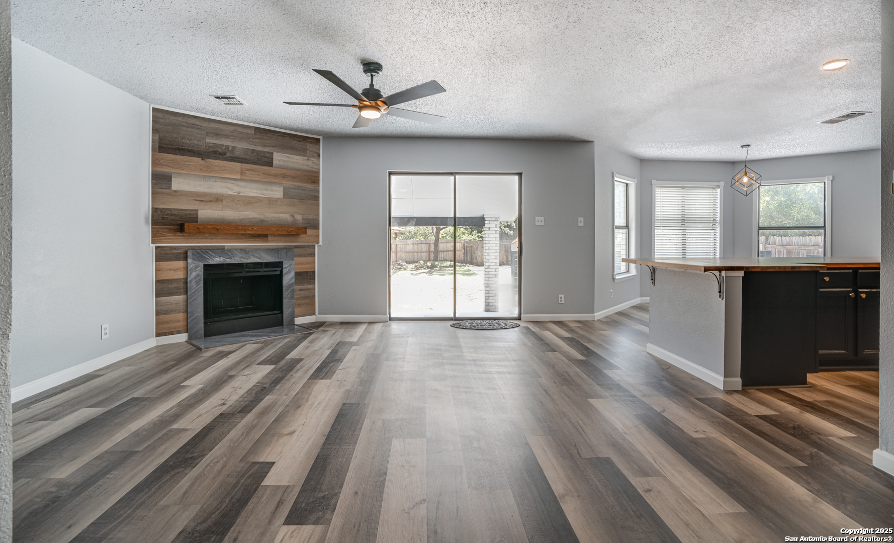 2310 Ruby Oaks