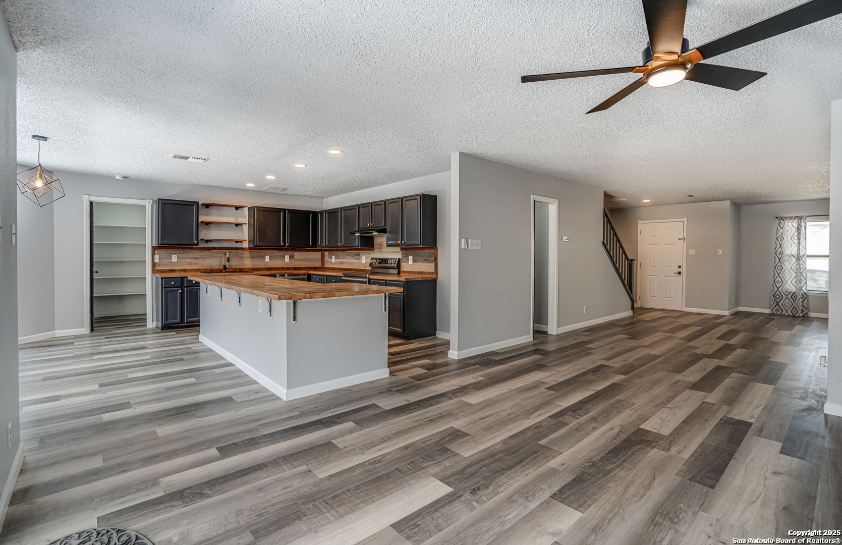 2310 Ruby Oaks