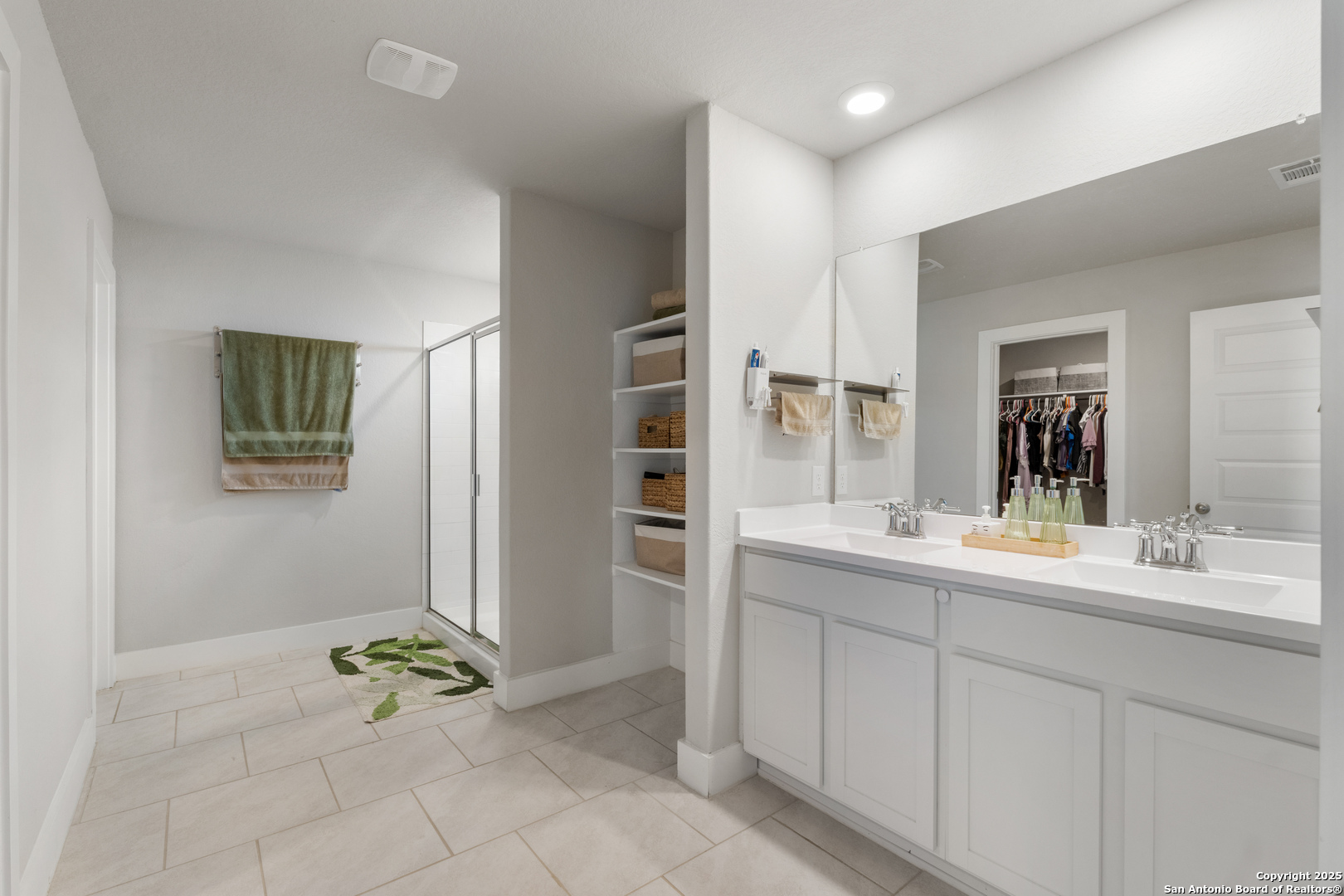21220 Cobbles Loop