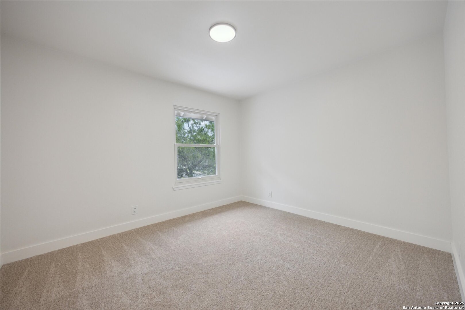 206 Trafalgar