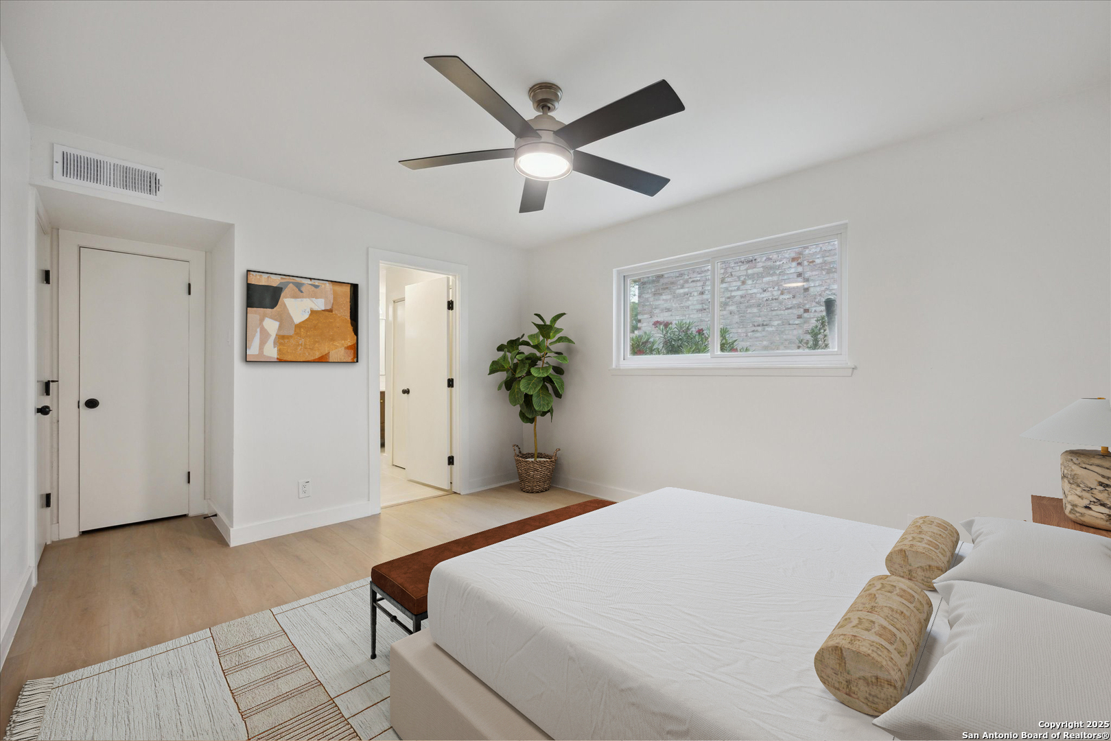 206 Trafalgar