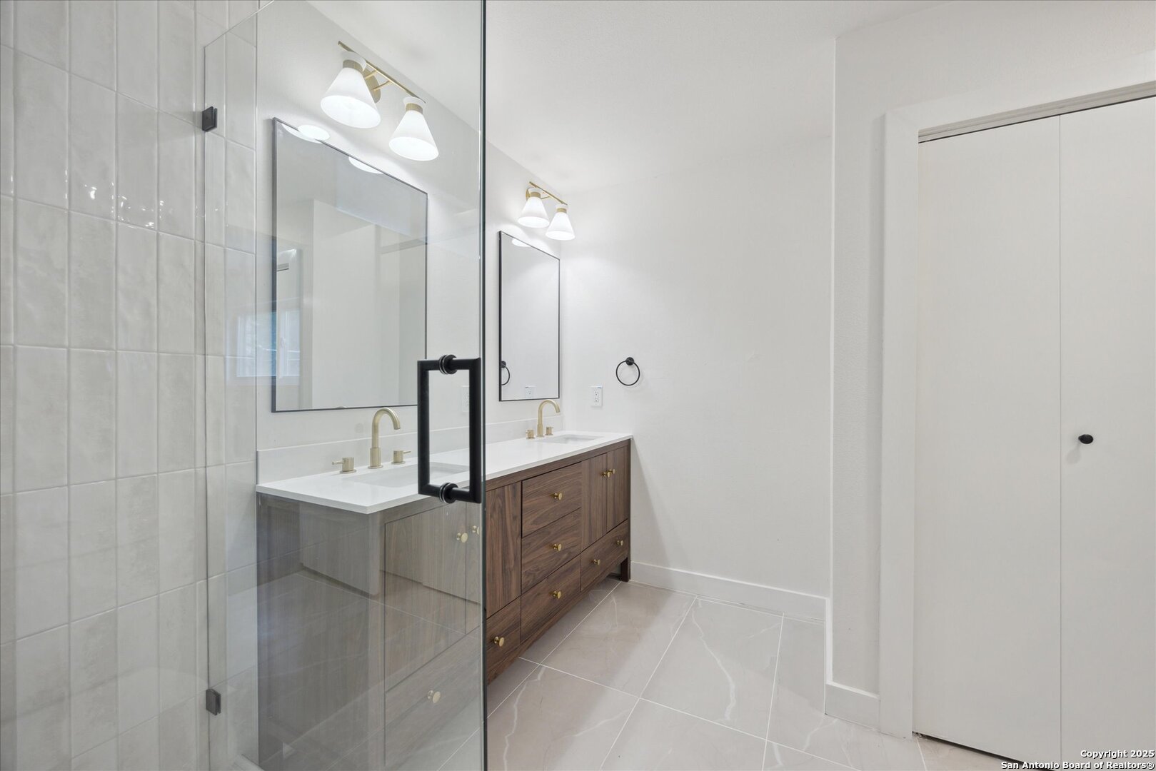 206 Trafalgar