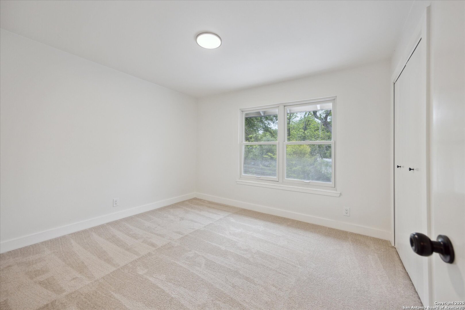 206 Trafalgar
