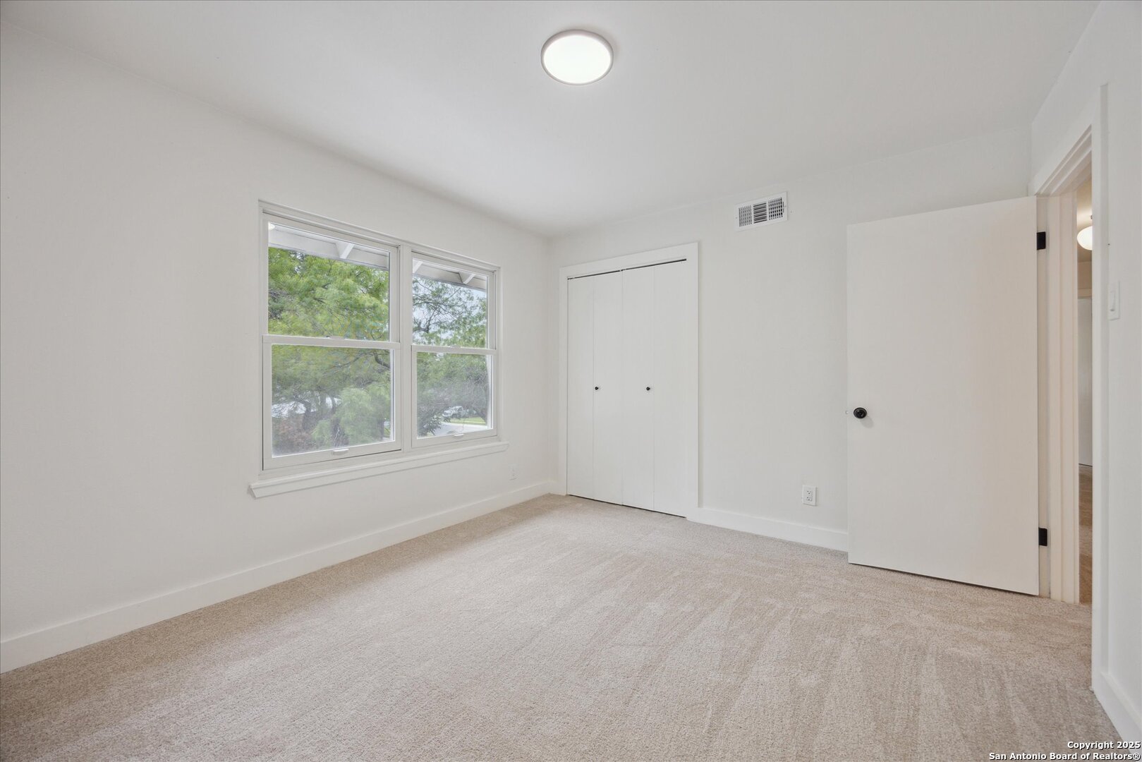 206 Trafalgar