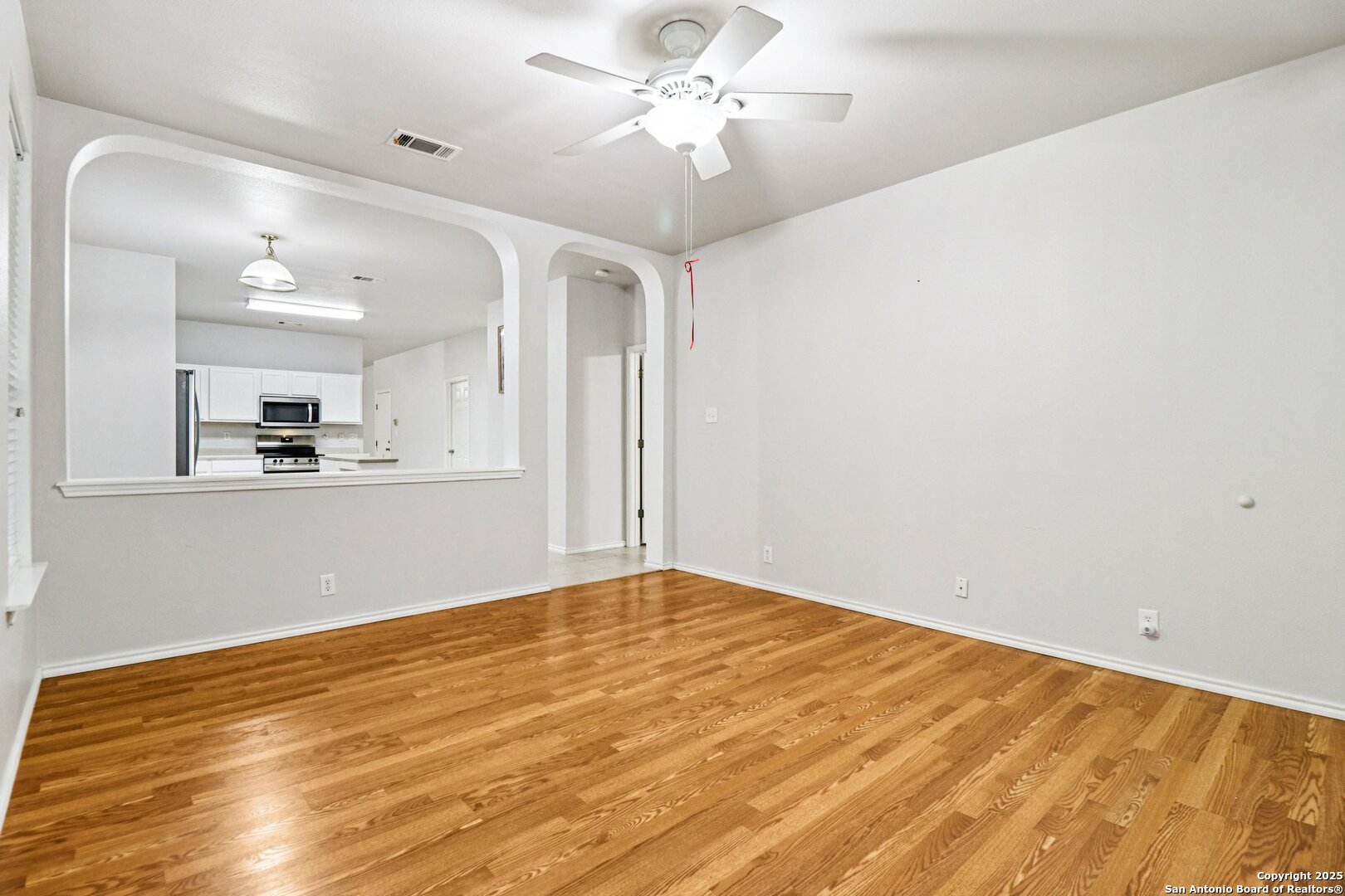 21402 Encino Lookout