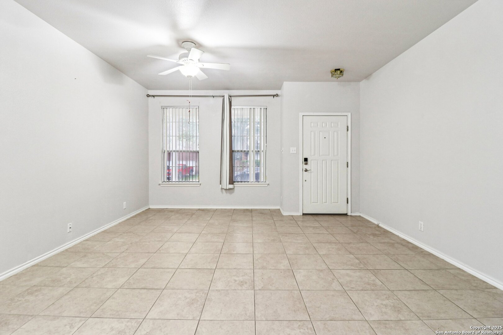 21402 Encino Lookout