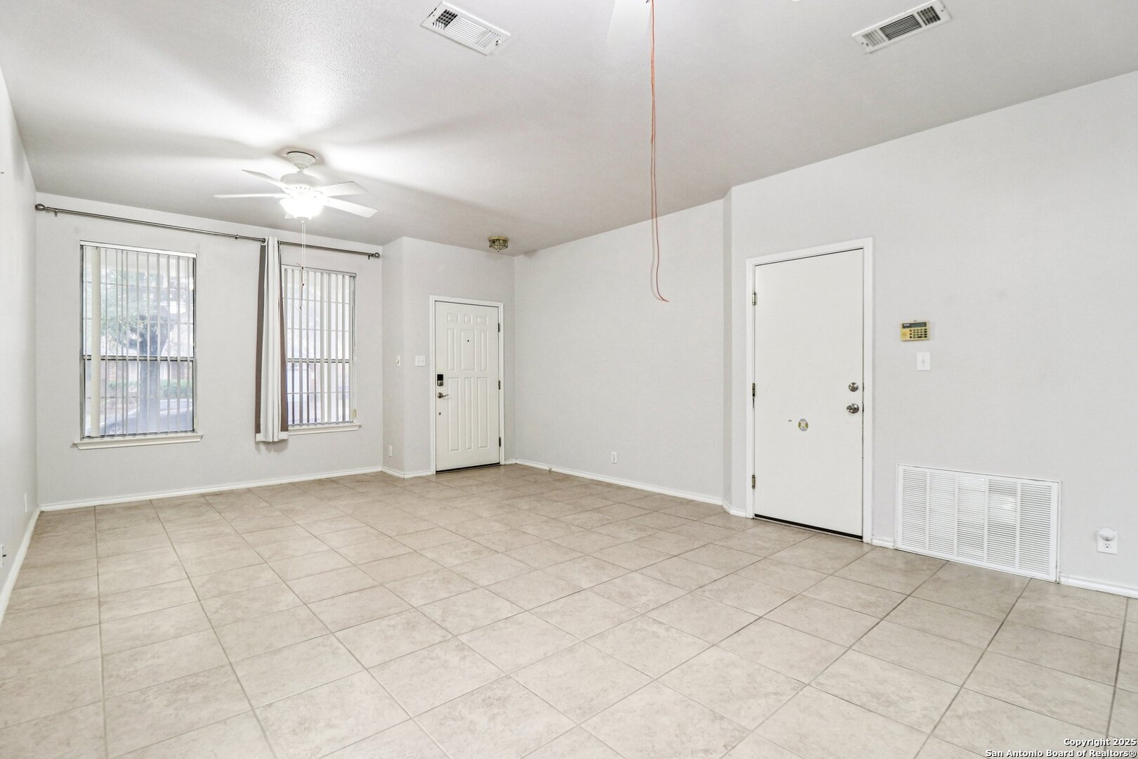 21402 Encino Lookout