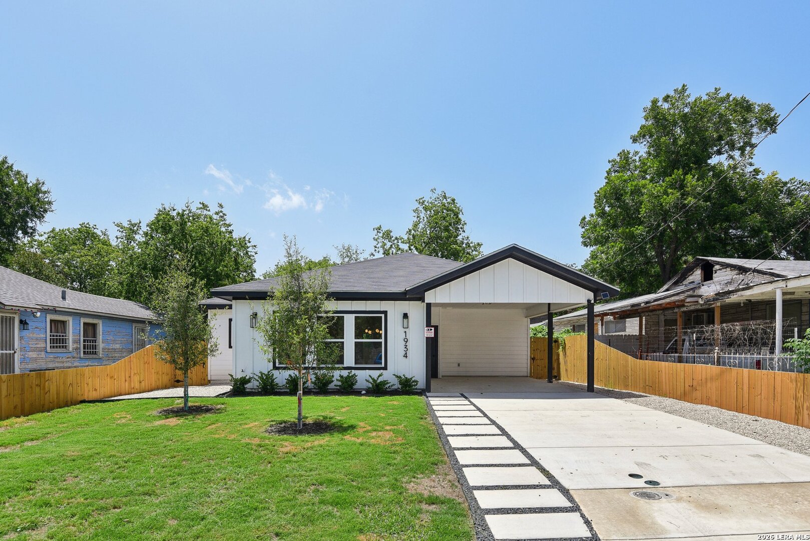 1934 Lamar St