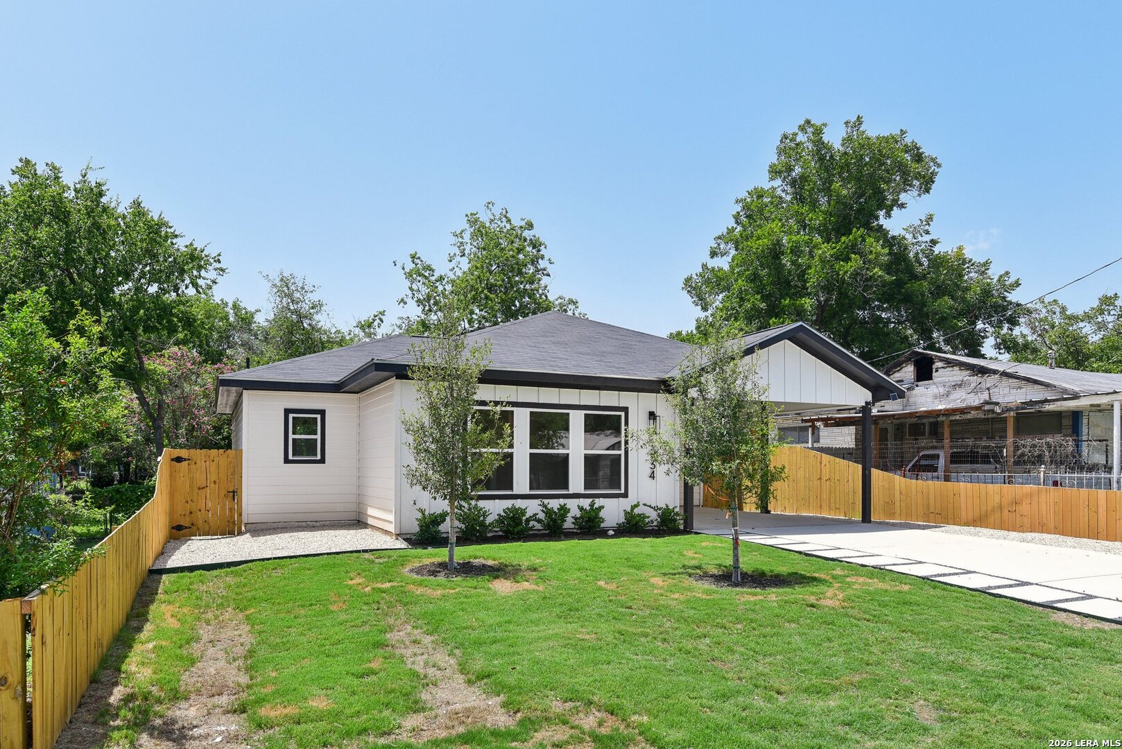 1934 Lamar St