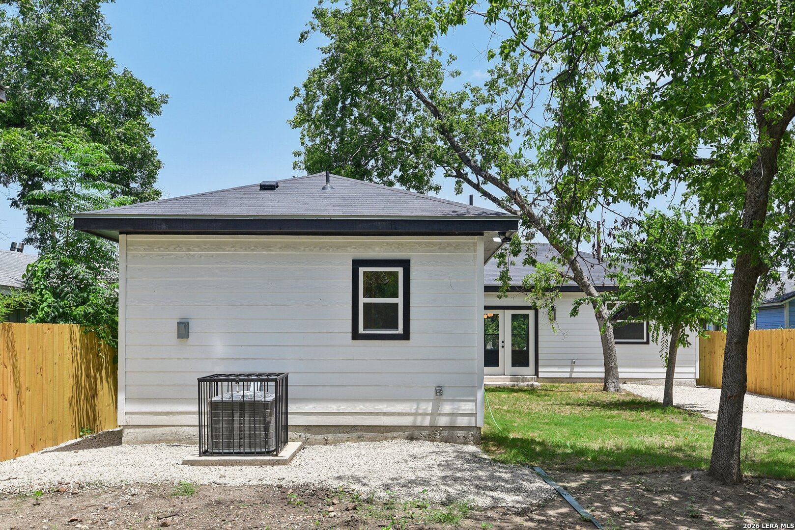 1934 Lamar St