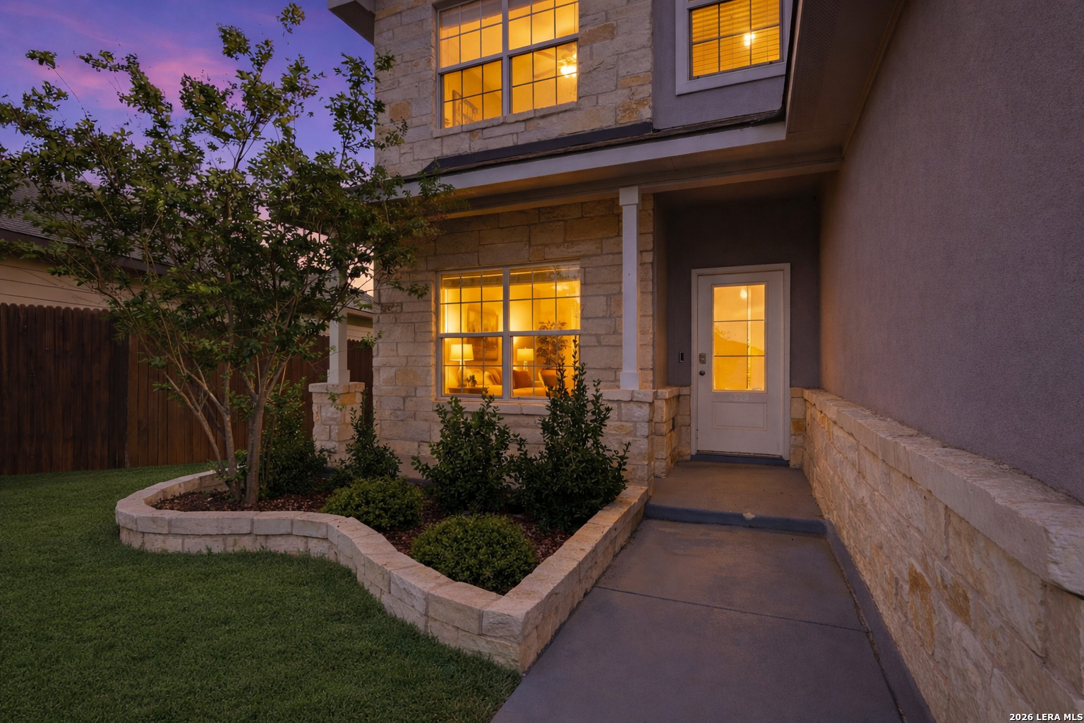 12159 Old Onyx