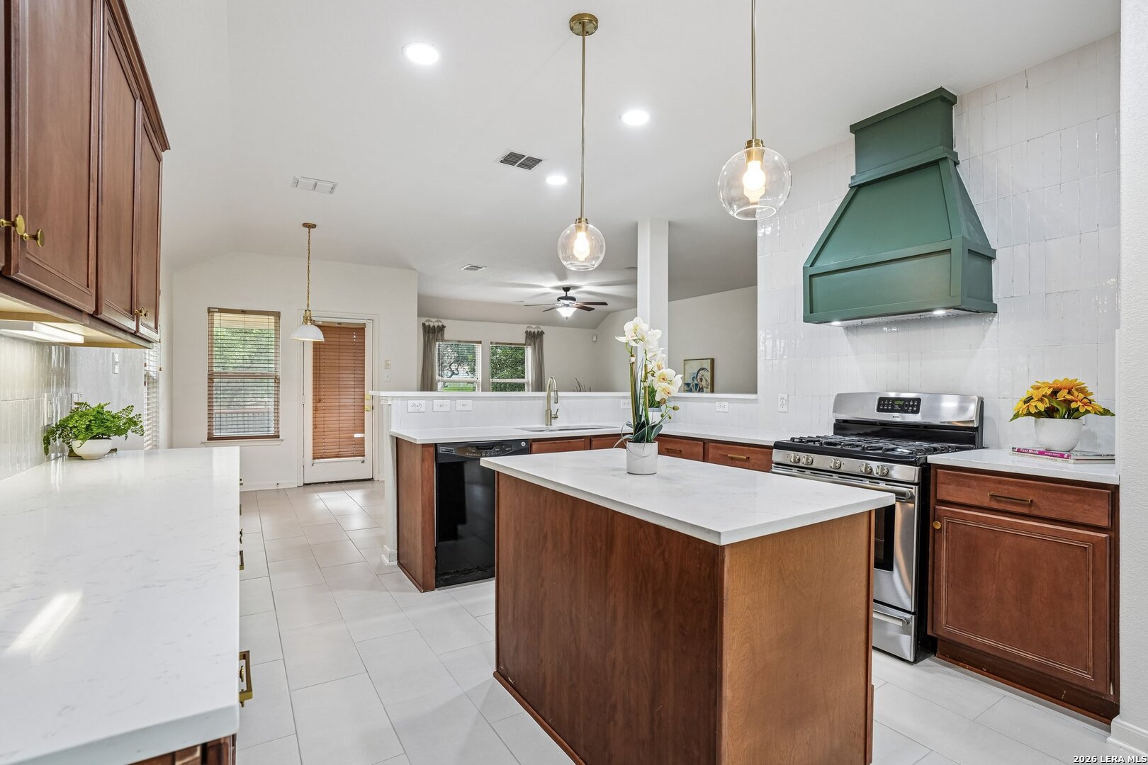 407 Cushing