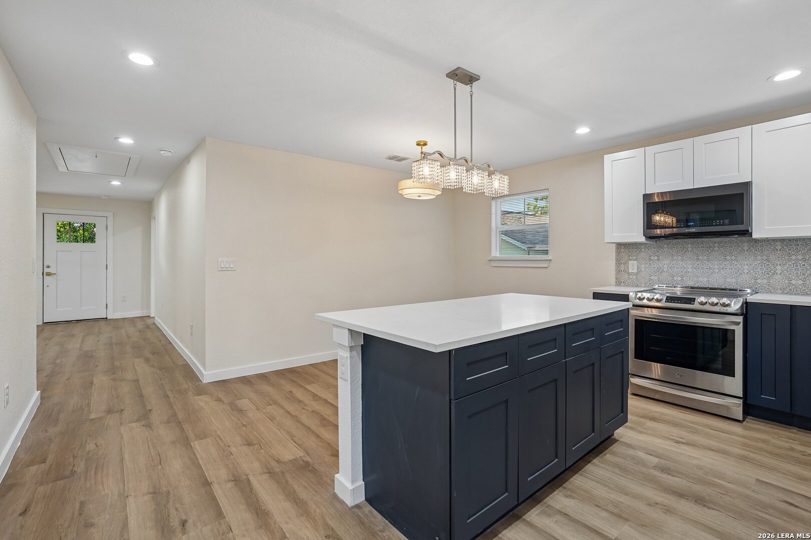 1422 KAYTON AVE