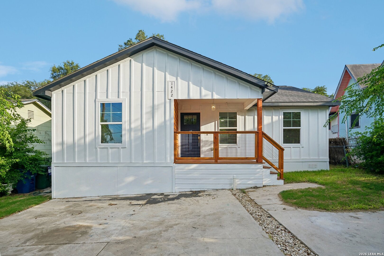 1422 KAYTON AVE