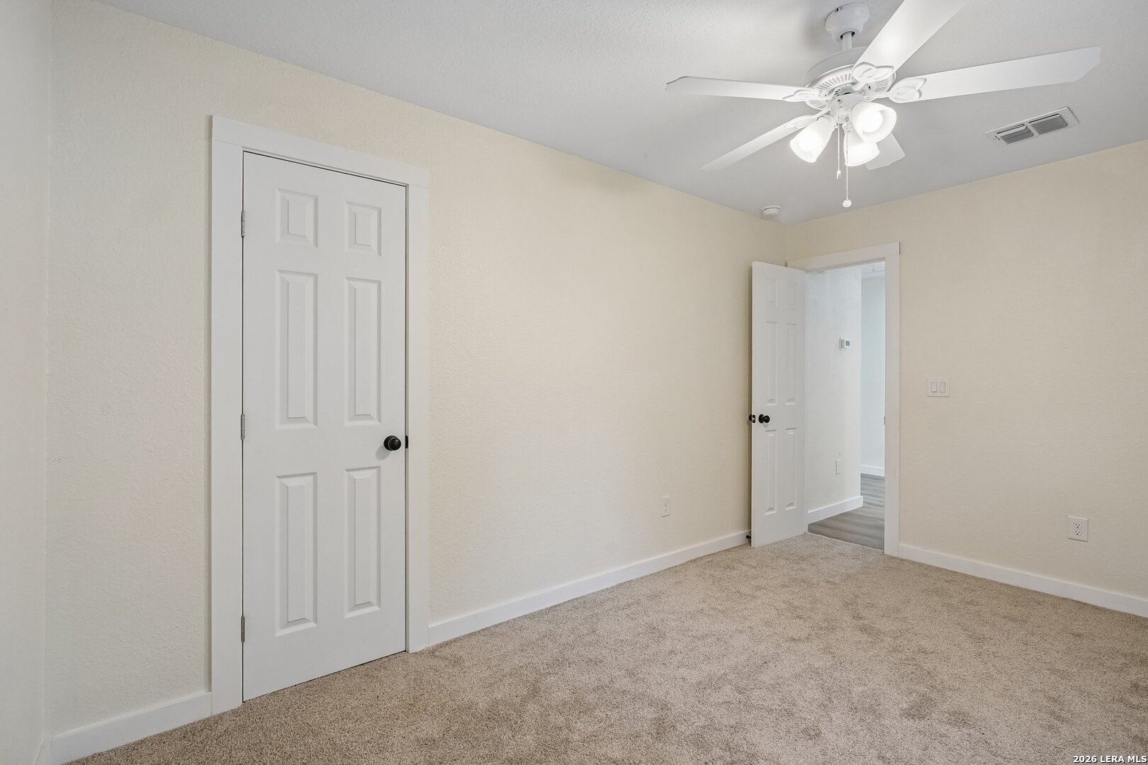 1422 KAYTON AVE