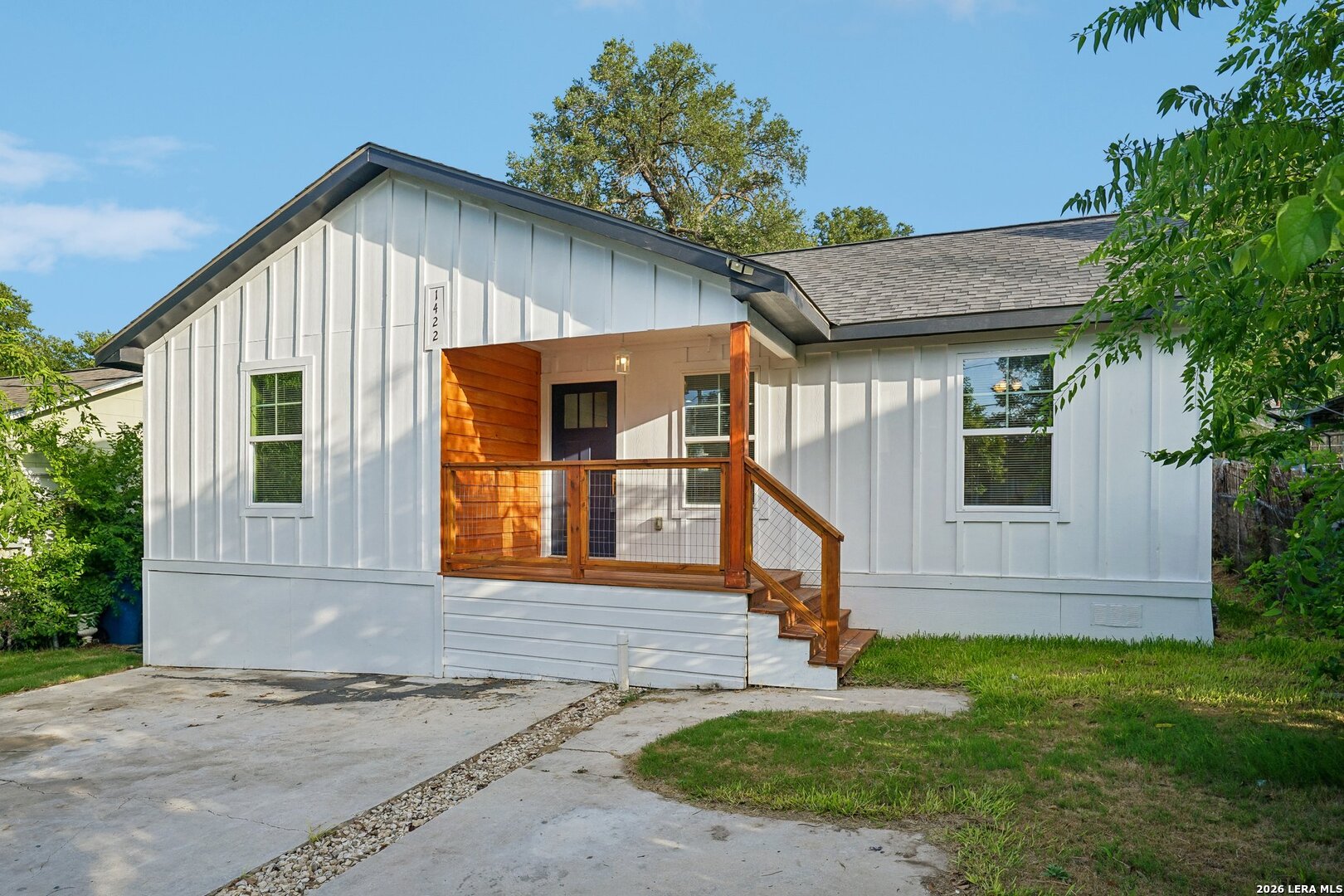 1422 KAYTON AVE