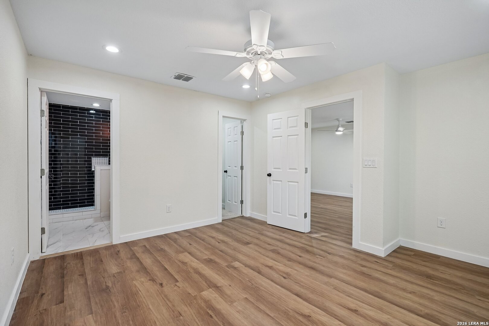 1422 KAYTON AVE