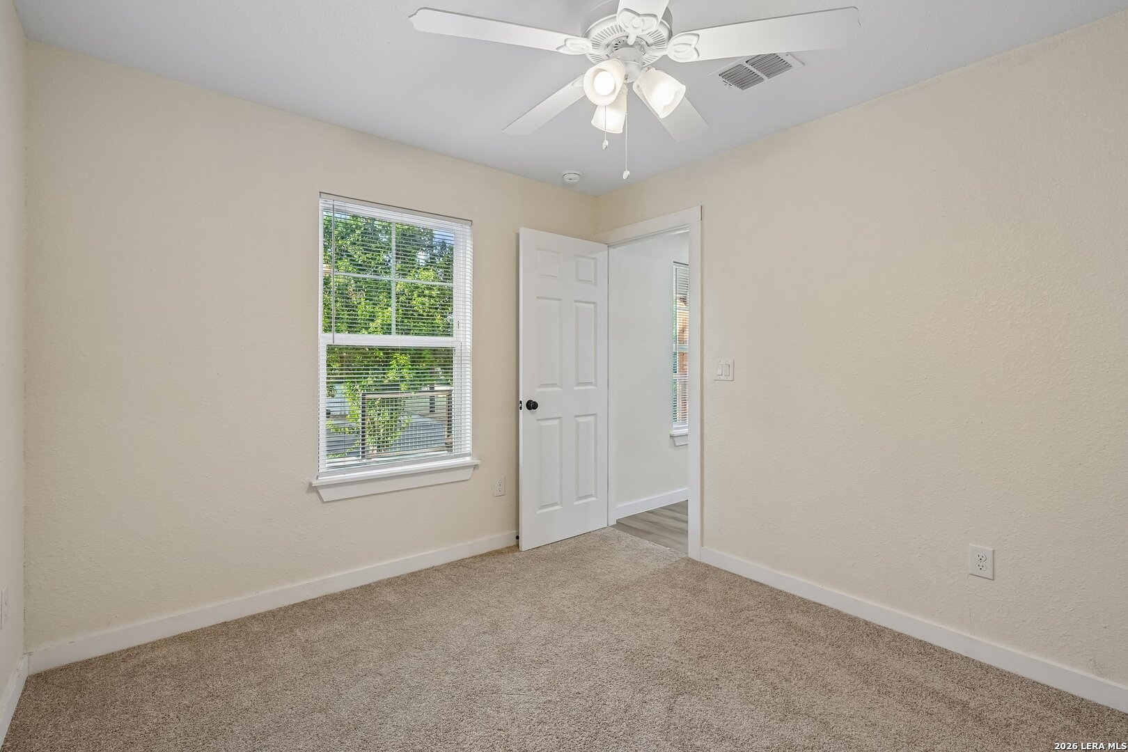 1422 KAYTON AVE