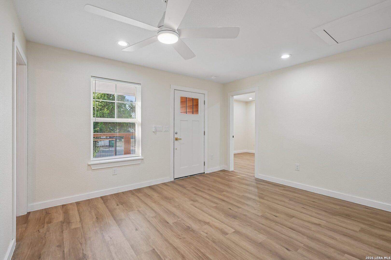1422 KAYTON AVE