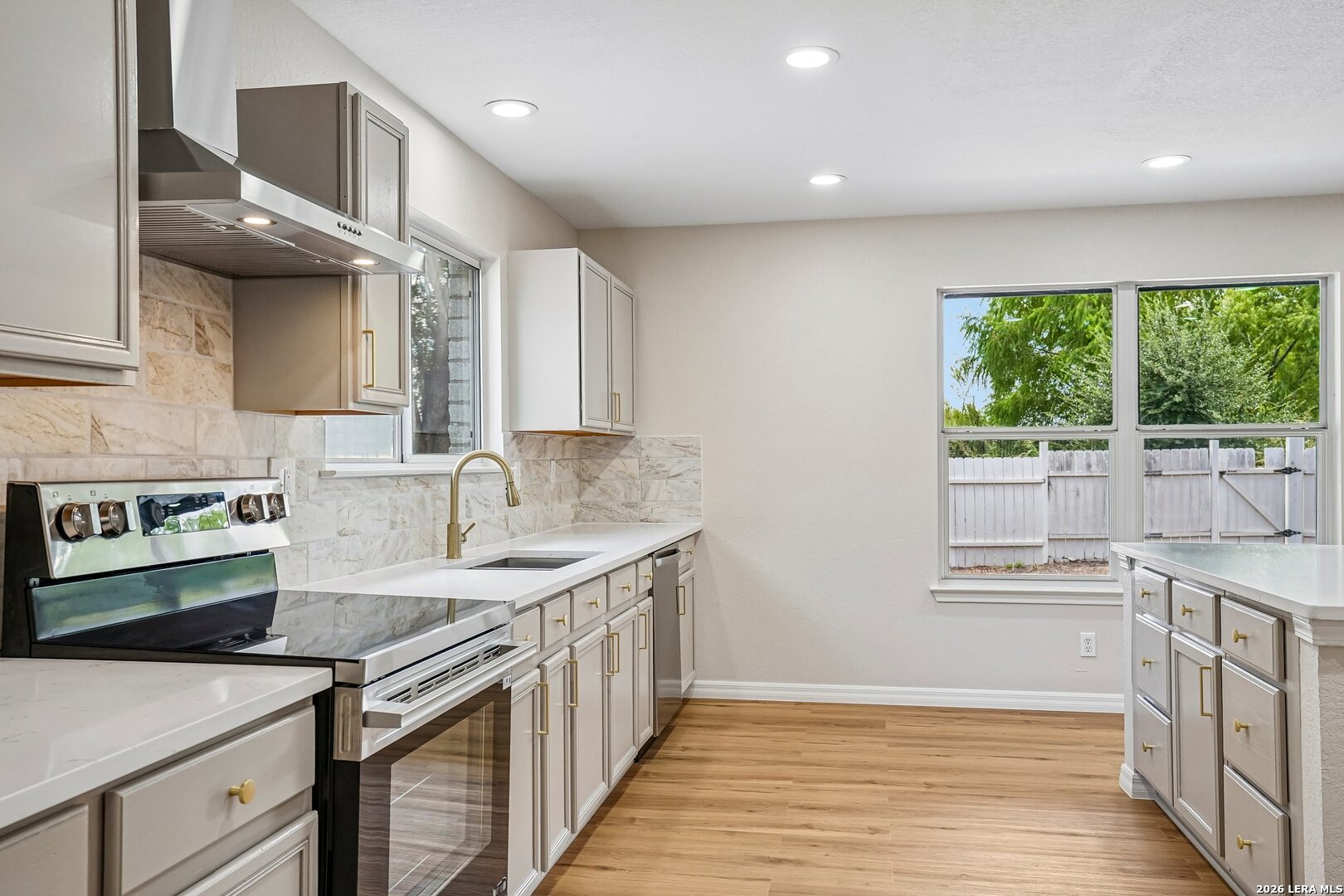5526 Burton Farm