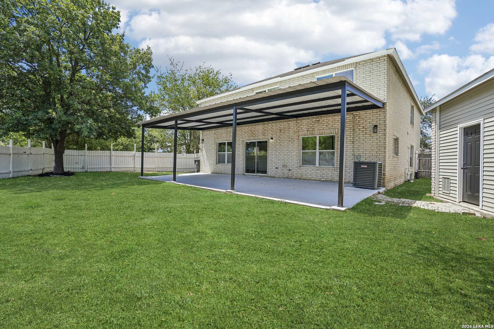 5526 Burton Farm