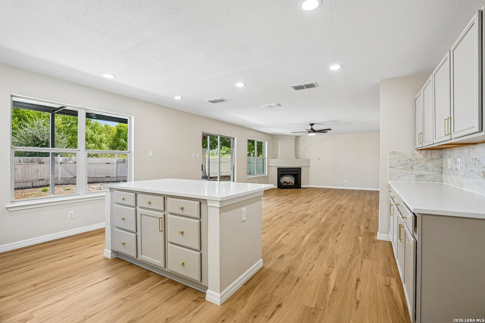 5526 Burton Farm