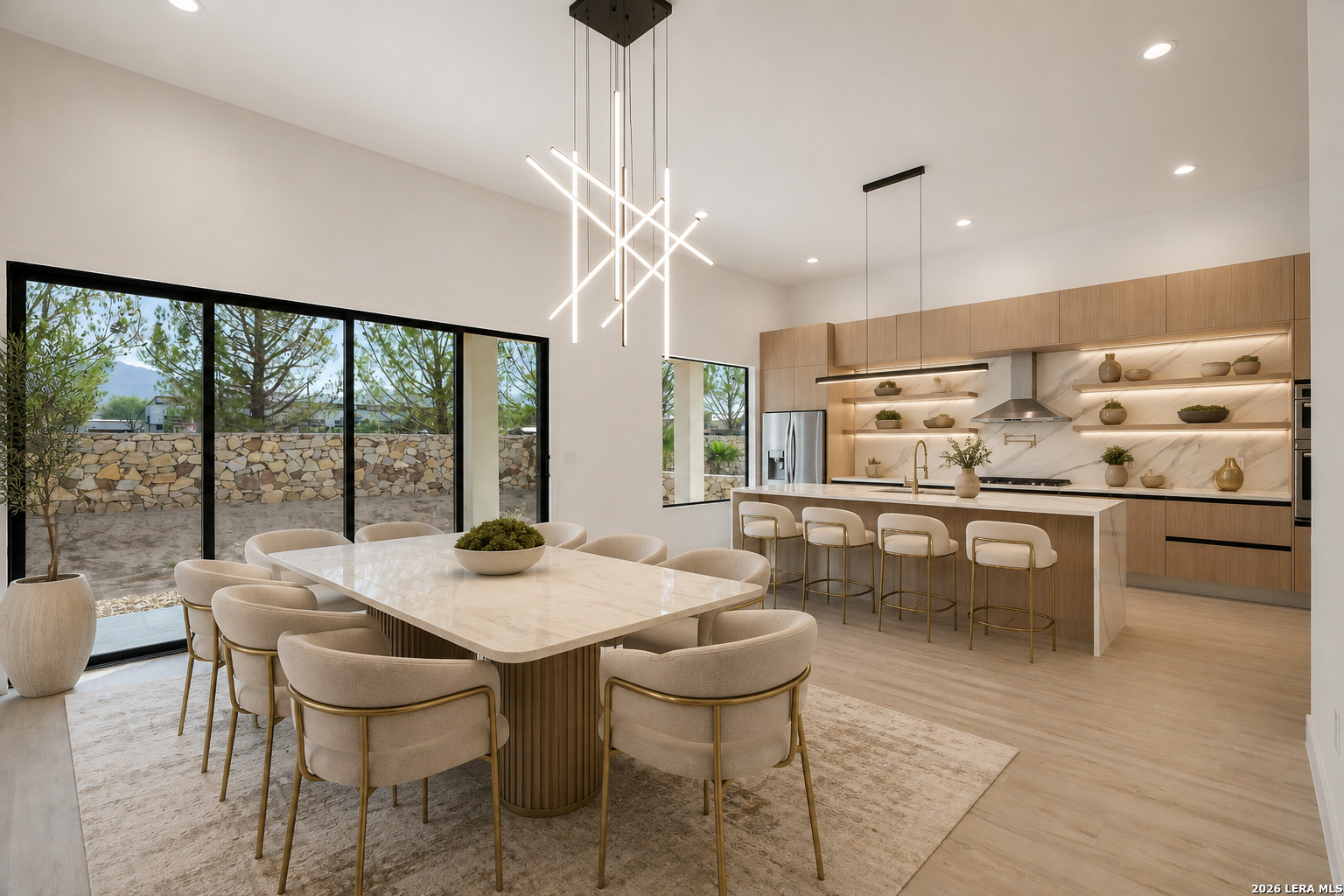 5024 JARDINES PL