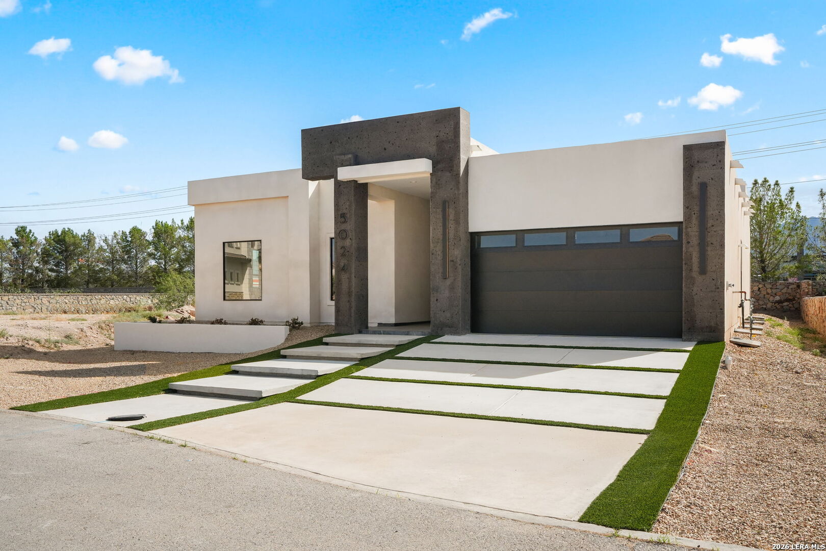 5024 JARDINES PL