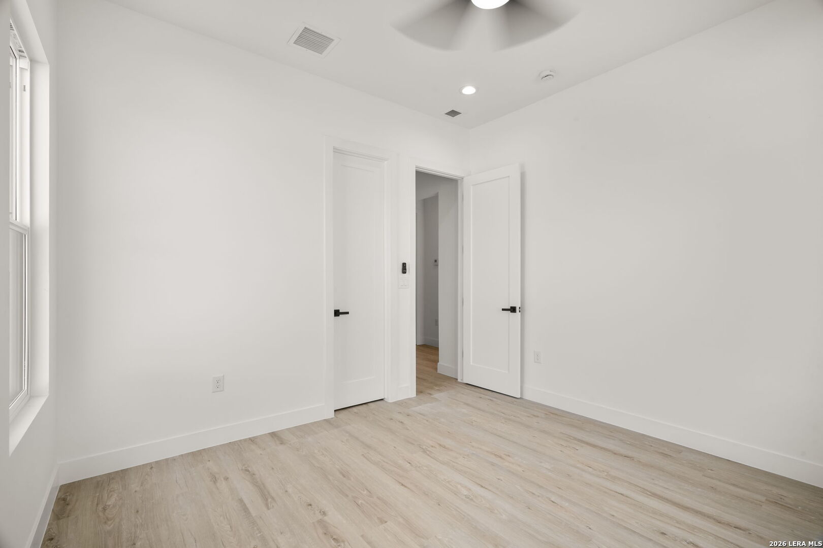5024 JARDINES PL