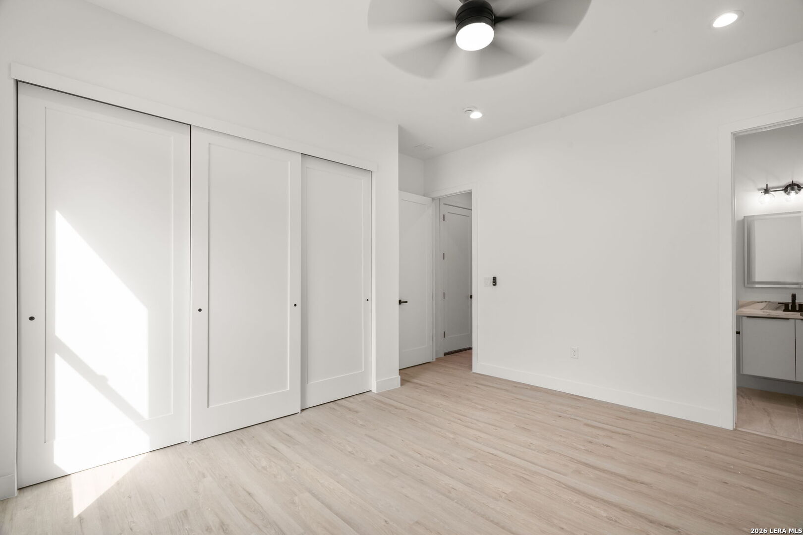 5024 JARDINES PL
