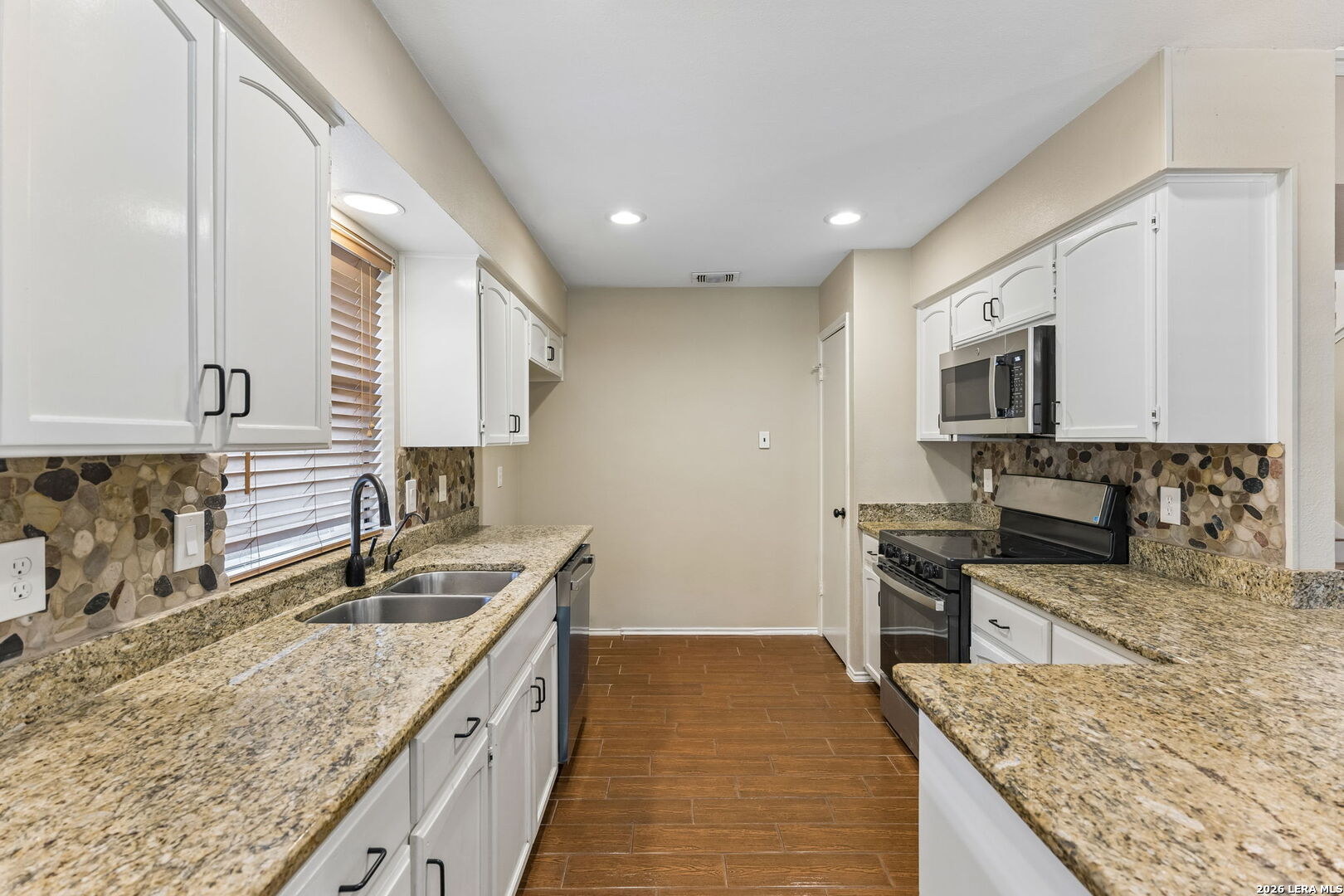 2127 Oak Bnd