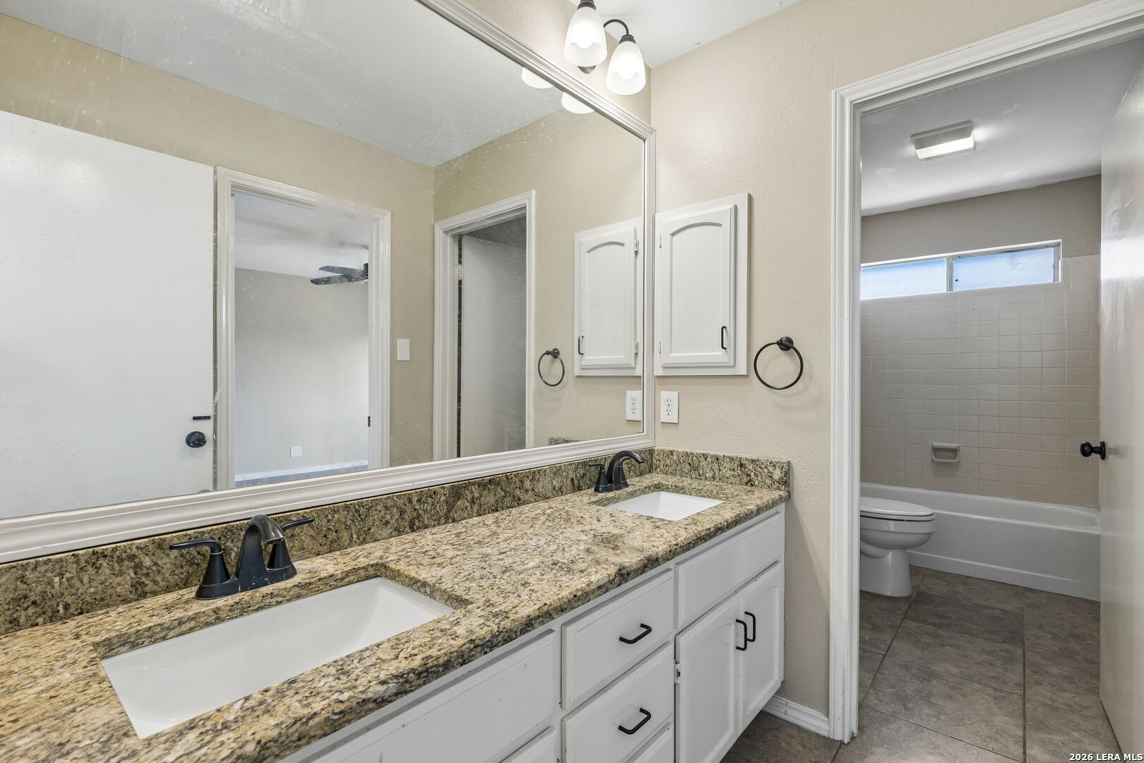 2127 Oak Bnd