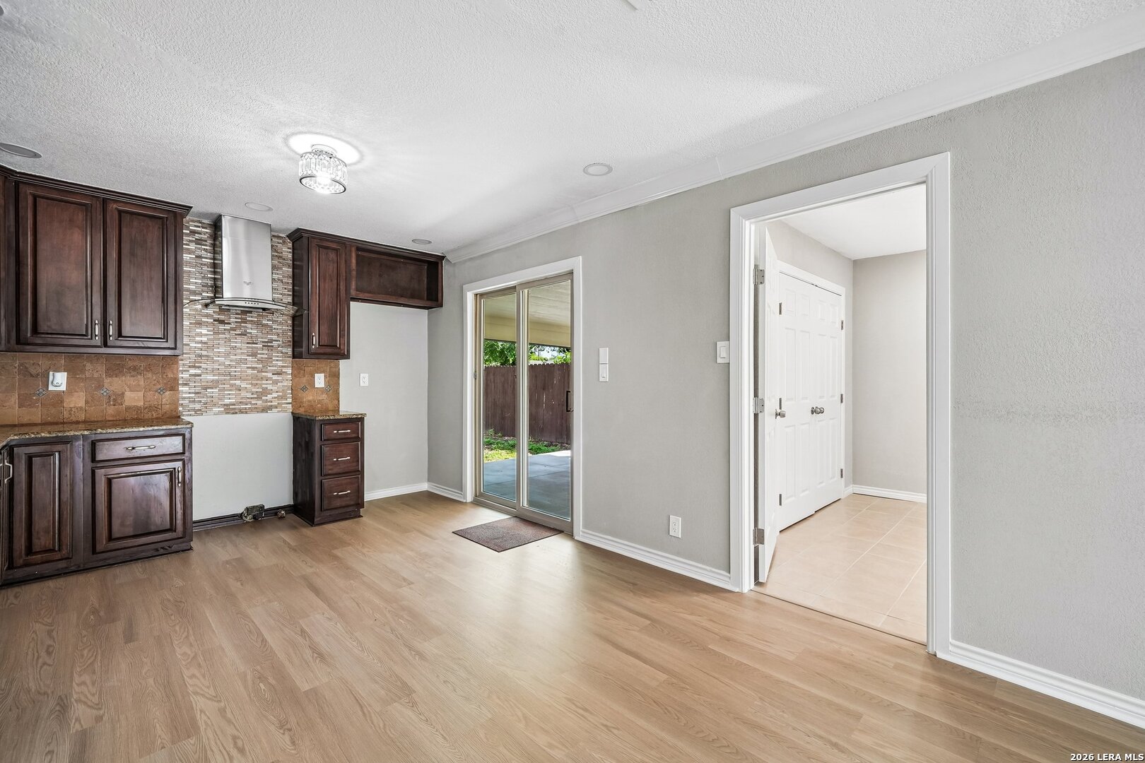 6707 BLUE OAK LN
