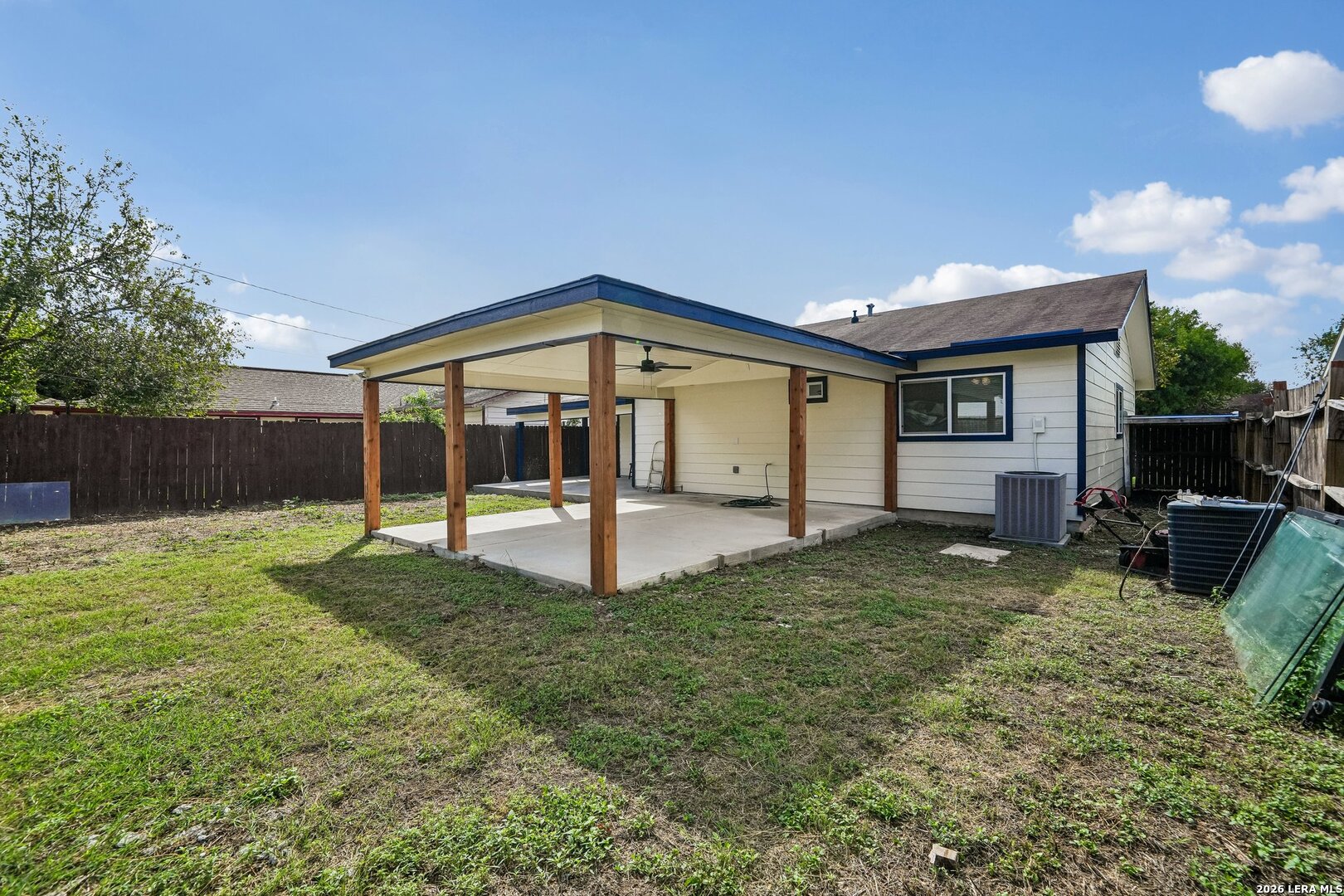 6707 BLUE OAK LN