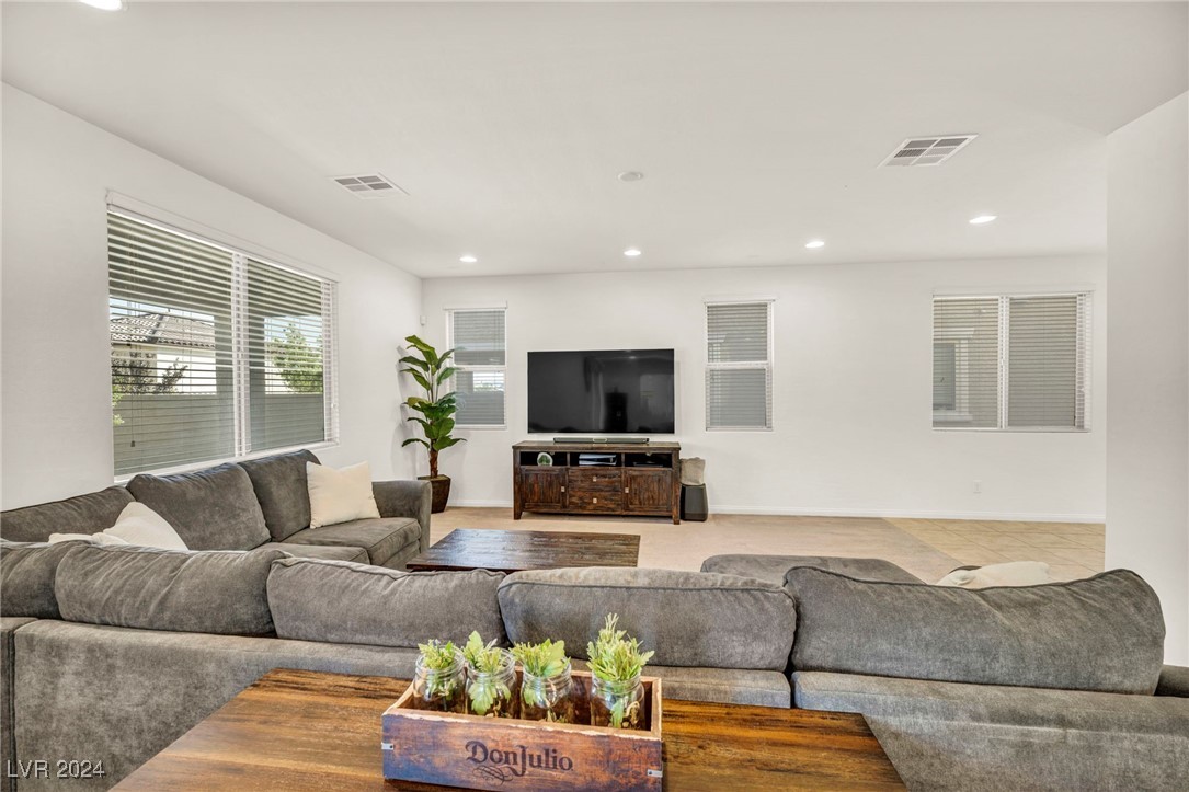 8616 Todd Allen Creek Street