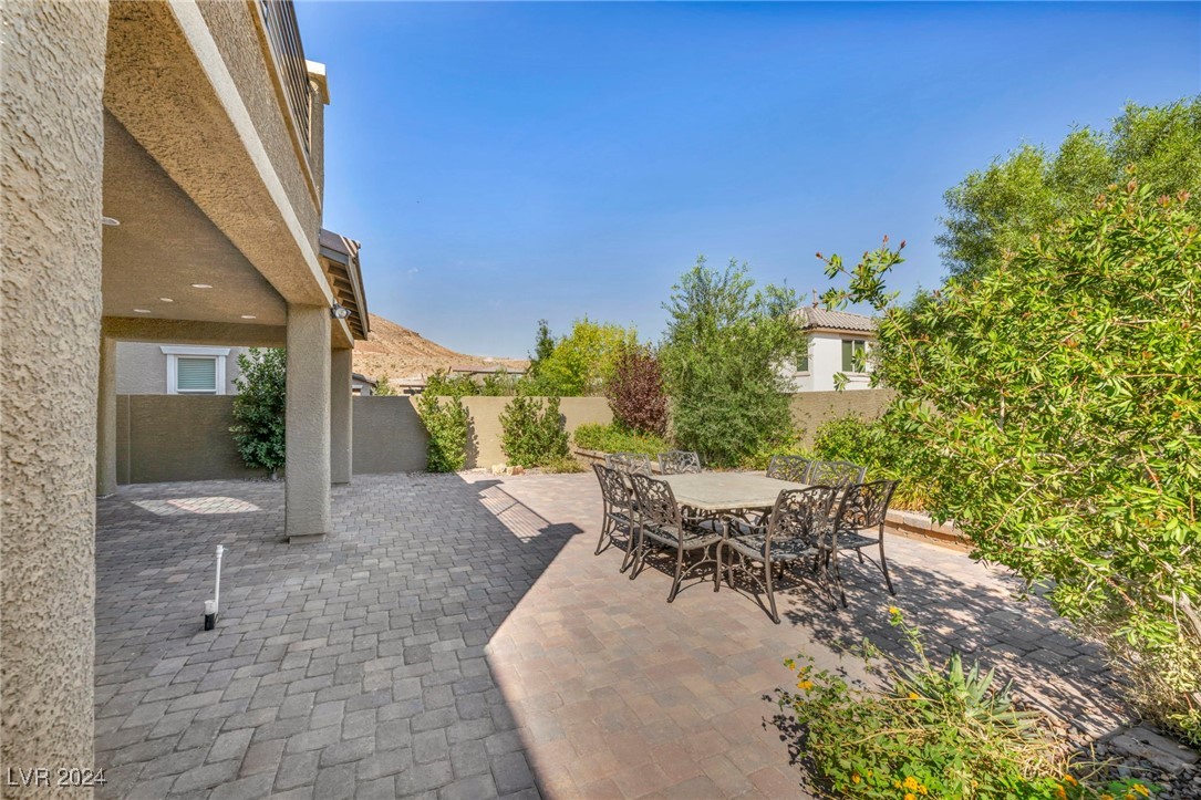 8616 Todd Allen Creek Street