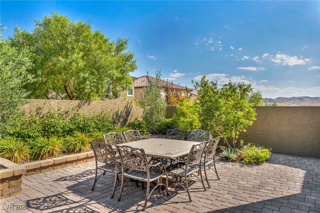 8616 Todd Allen Creek Street